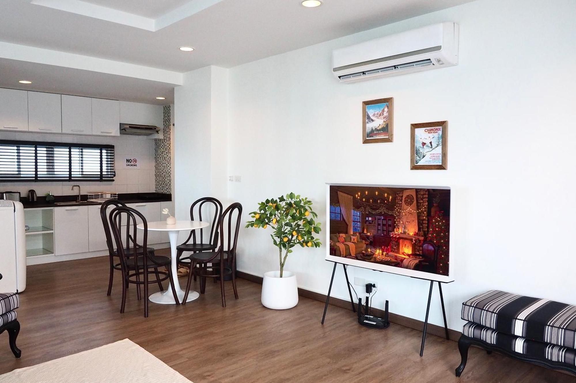 The Beach Bangsaen By Thanthita Next To Wonnapa Beach Free Disney Plus Екстериор снимка