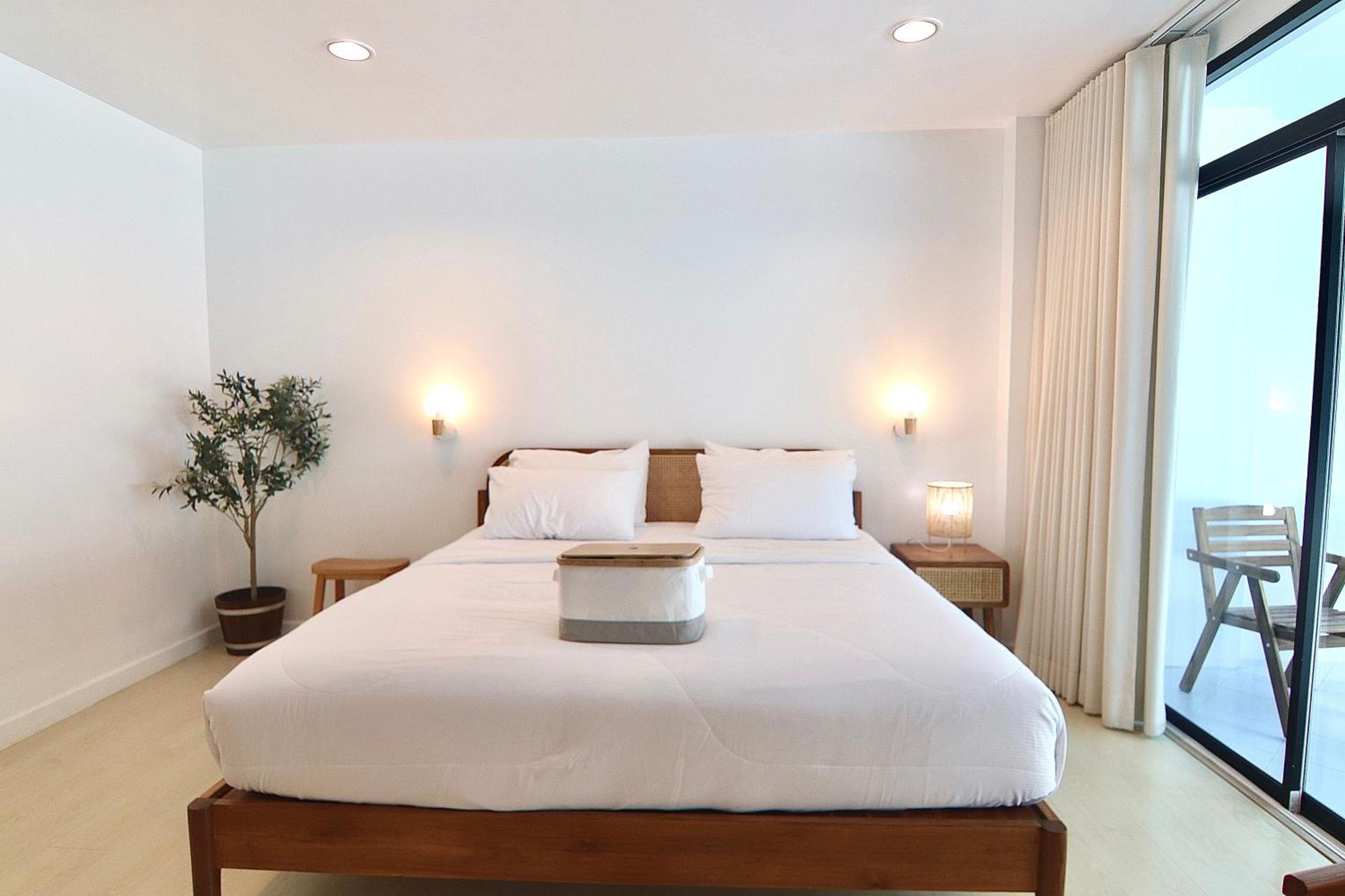 The Beach Bangsaen By Thanthita Next To Wonnapa Beach Free Disney Plus Екстериор снимка