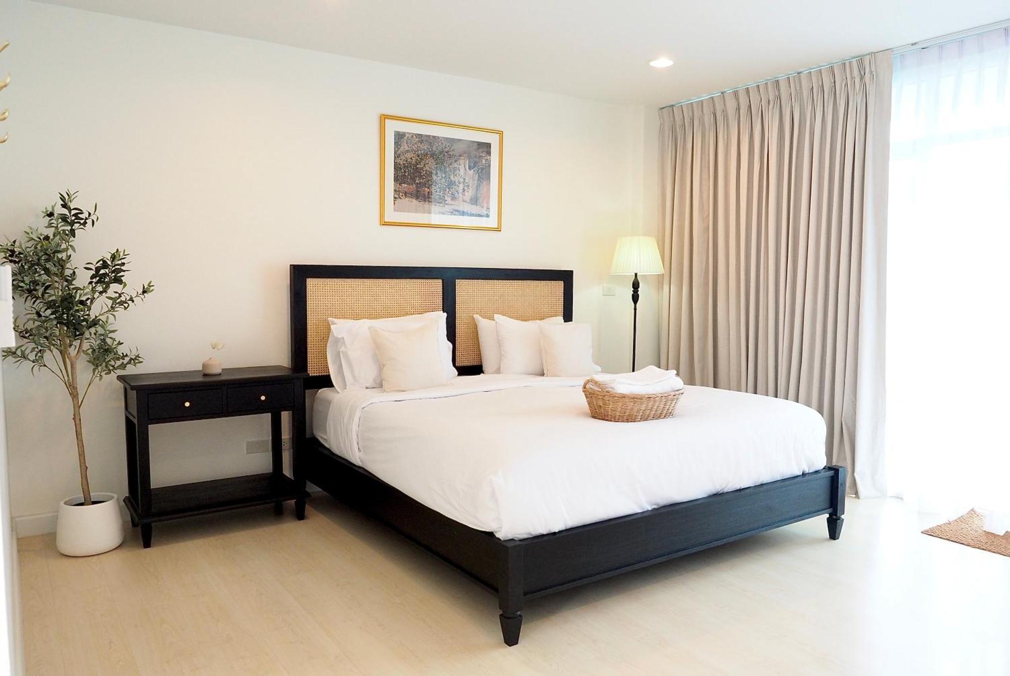 The Beach Bangsaen By Thanthita Next To Wonnapa Beach Free Disney Plus Екстериор снимка