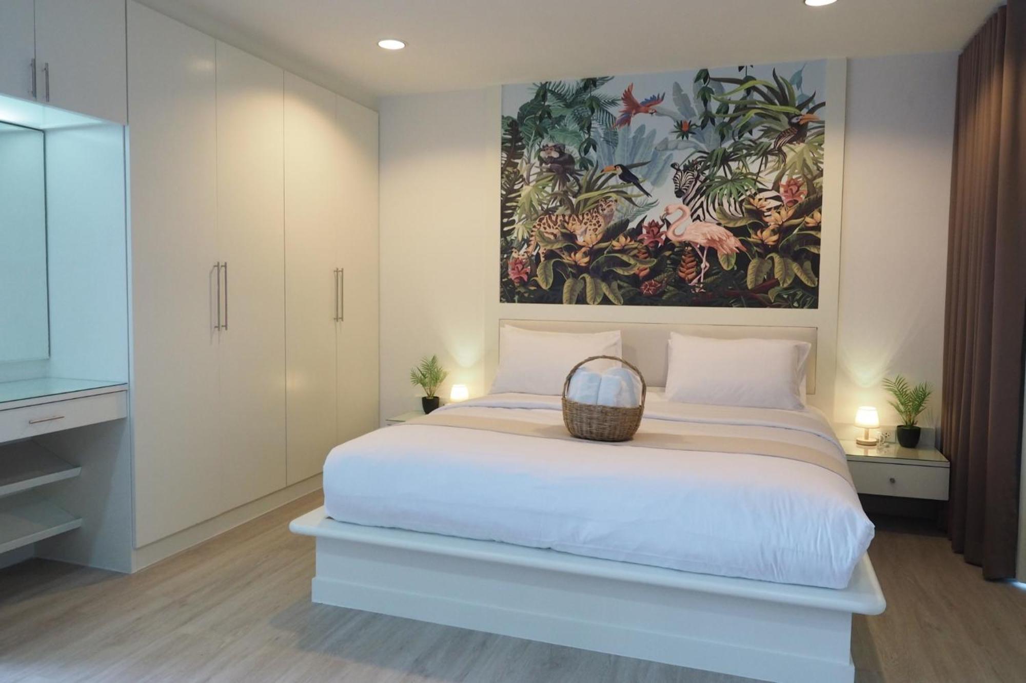 The Beach Bangsaen By Thanthita Next To Wonnapa Beach Free Disney Plus Екстериор снимка