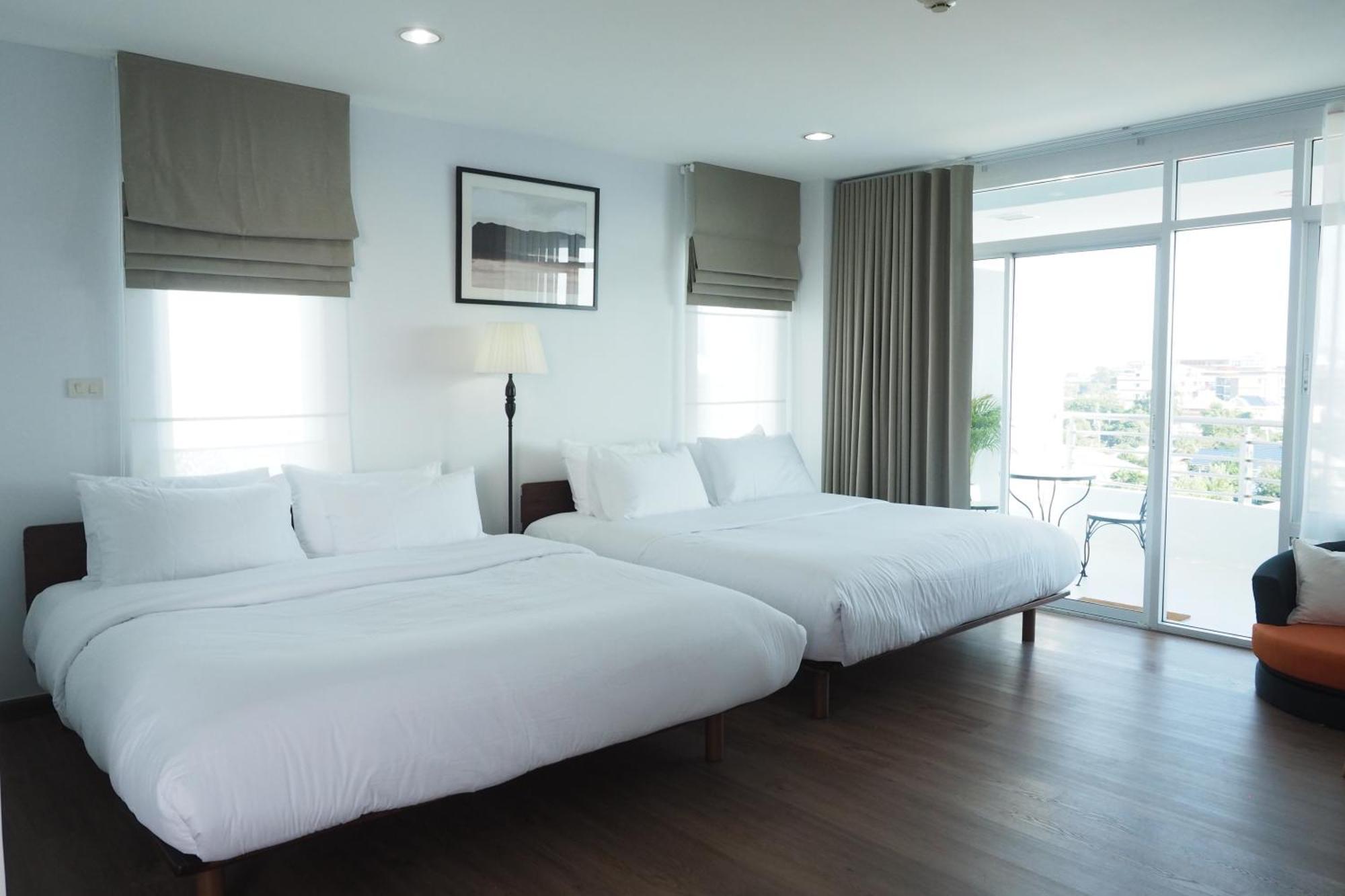 The Beach Bangsaen By Thanthita Next To Wonnapa Beach Free Disney Plus Екстериор снимка