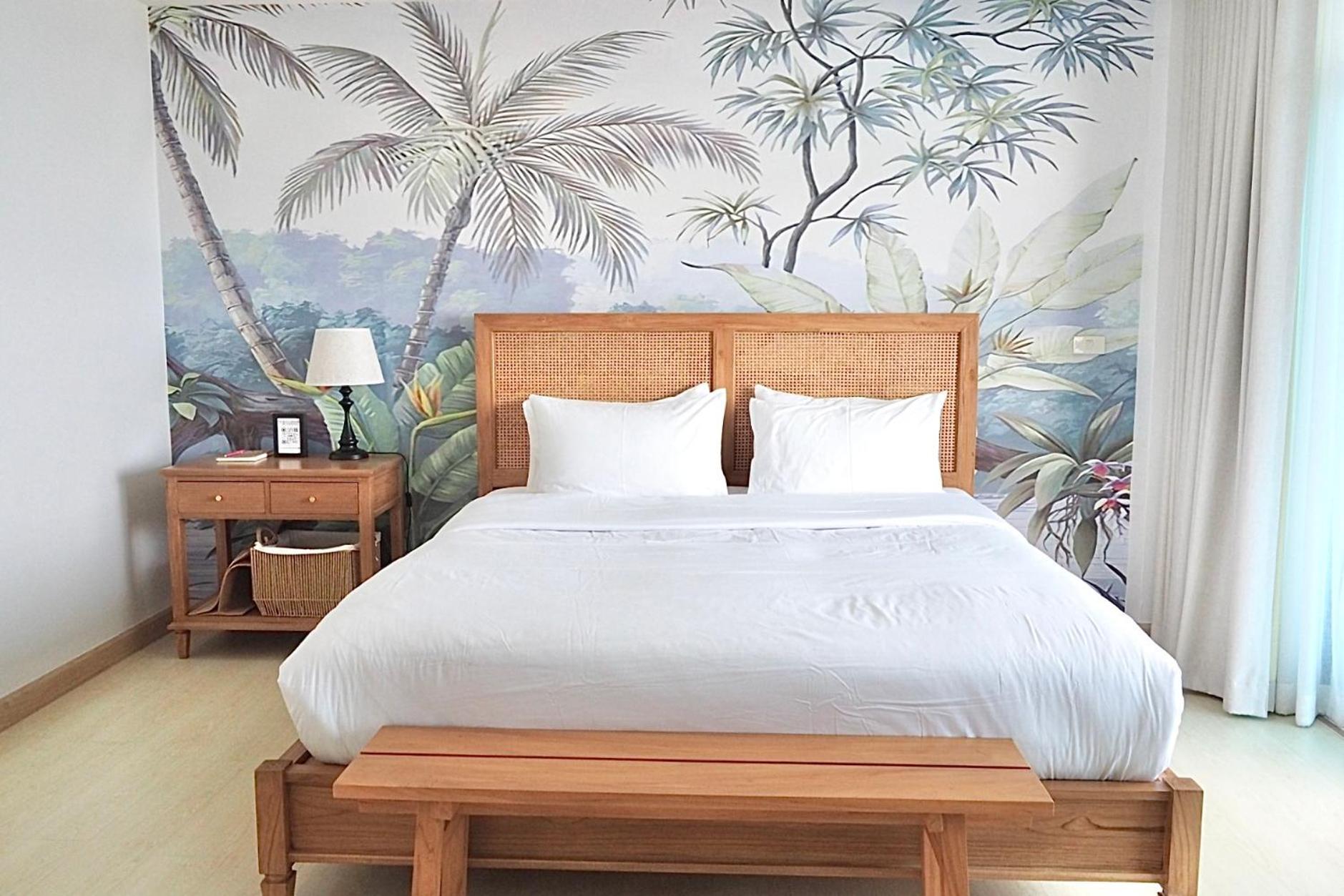 The Beach Bangsaen By Thanthita Next To Wonnapa Beach Free Disney Plus Екстериор снимка